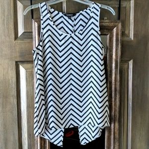 Express, Small Black white zag tank, split back
